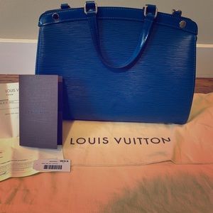 Louis Vuitton Brea MM Bag 💯 authentic completeSet